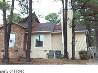 830 Danish Dr, Fayetteville, NC 28303