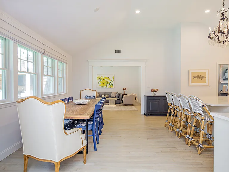 99 Oak Ln — Photo 12
