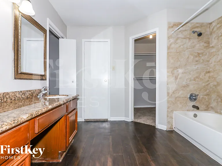 1308 Wilson Dr — Photo 13