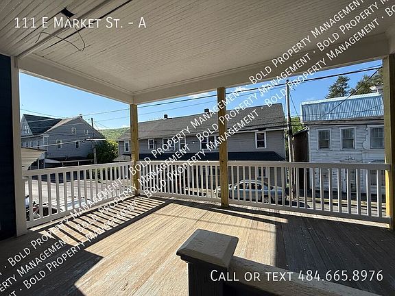 3rd image of 111 E Market St #A