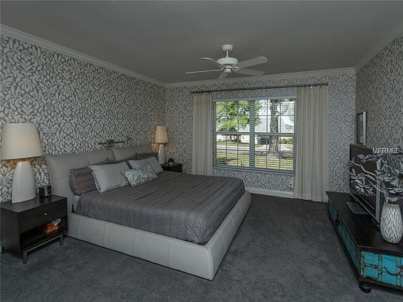 5th image of 2666 Lake Shore Dr