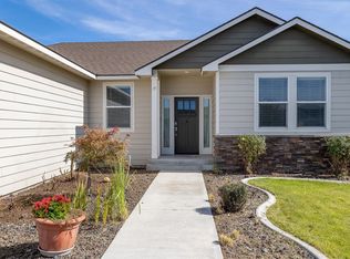 710 Tanglewood Dr, Richland, WA 99352