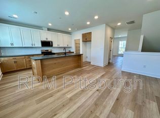 4004 Windsfield Way, Bridgeville, PA 15017