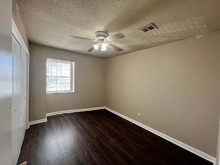 2427 Robley Dr — Photo 8