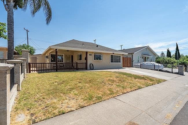 1st image of 10261 Murtha Dr