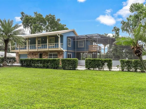 1008 Monterey Dr, Leesburg, FL 34748