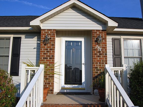 4th image of 2152 Brookview Pl