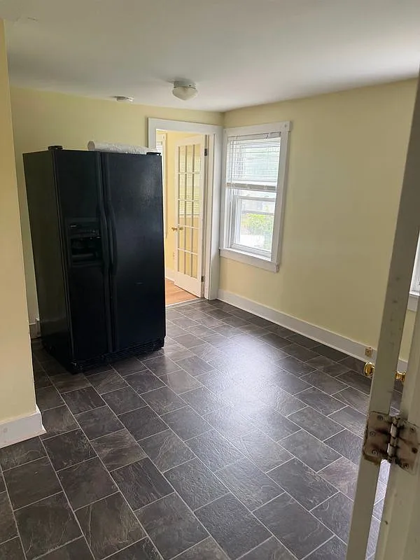 2 bed, 1.0 bath, 1100 sqft, $1,580 — Photo 4