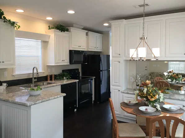 6312 Donna Dr, Molino, FL 32577