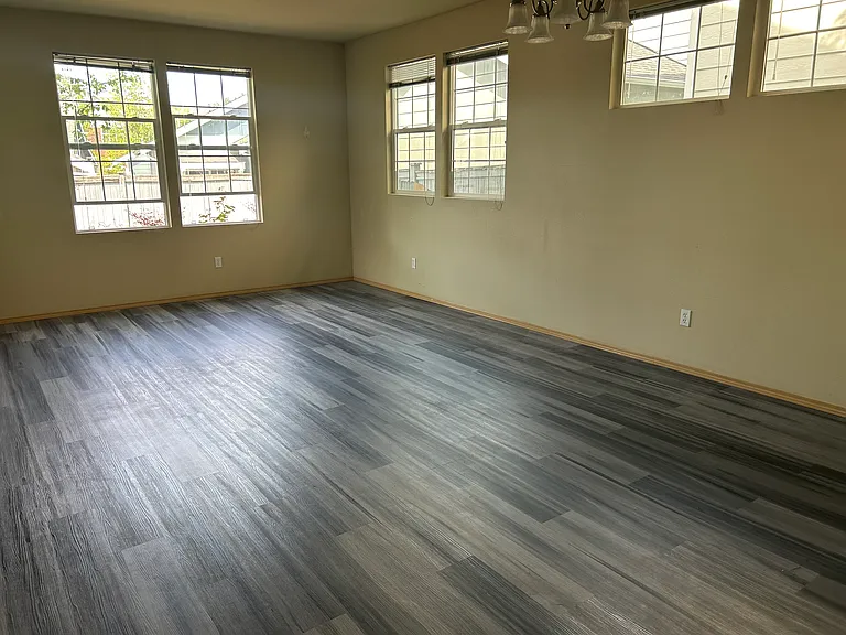14362 NE 189th Ct — Photo 3