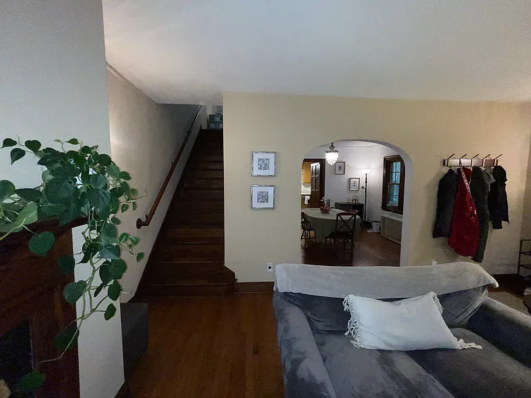 2226 Kendall Ave — Photo 29