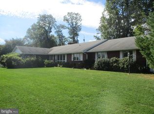 2128 Paddock Ln, Finksburg, MD 21048