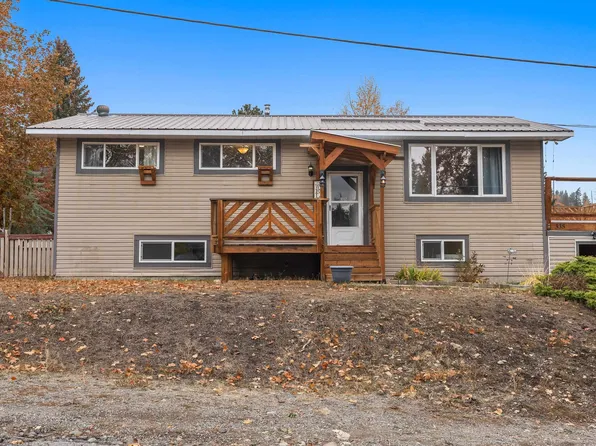 335 Nechiefman St, Princeton, BC V0X 1W0