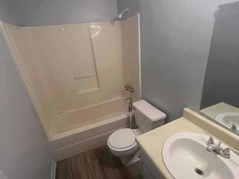 2107 Thousand Oaks Dr — Photo 12