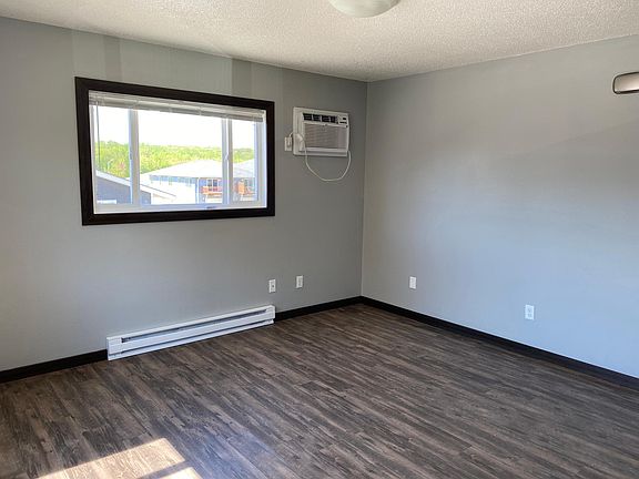 3rd image of 1686 5th St #A