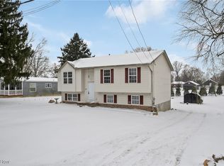 410 Columbine Ave, Akron, OH 44312