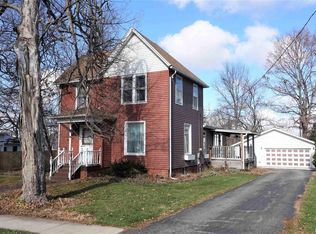 215 E Holmes St, Oneida, IL 61467