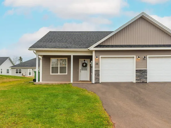 35 Aidan St, Charlottetown, PE C1E 3P9