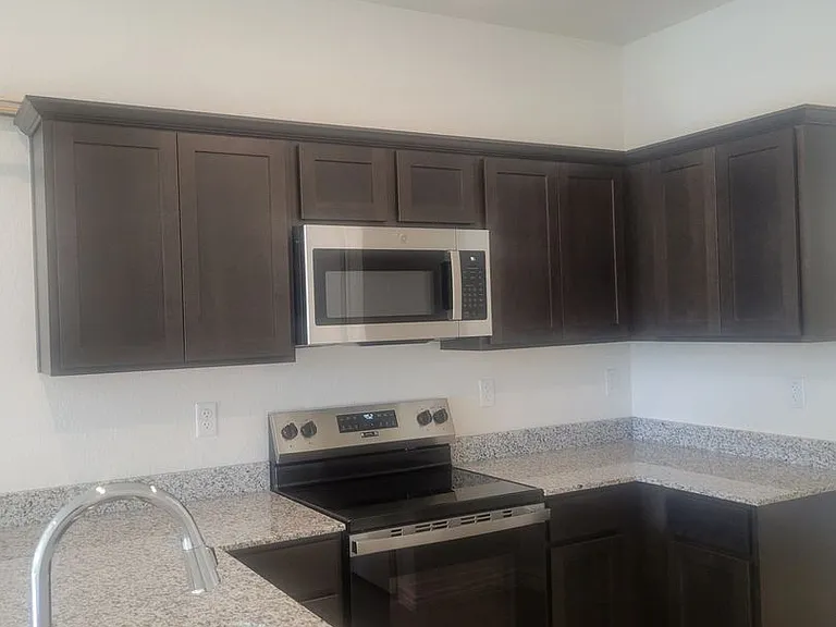 1265 Lehmann Dr #B — Photo 5