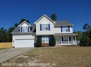 735 Yorkshire Dr, Cameron, NC 28326