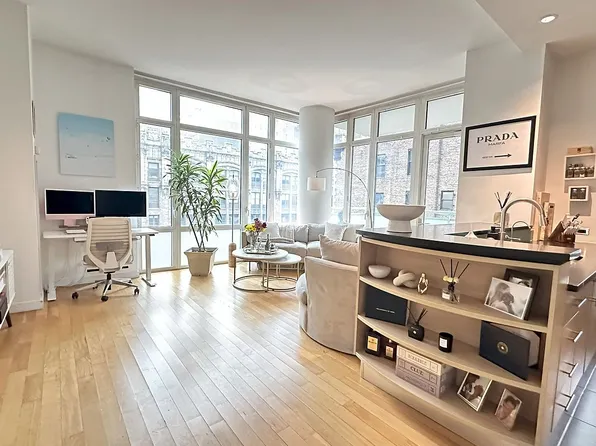 325 5th Ave APT 17D, New York, NY 10016