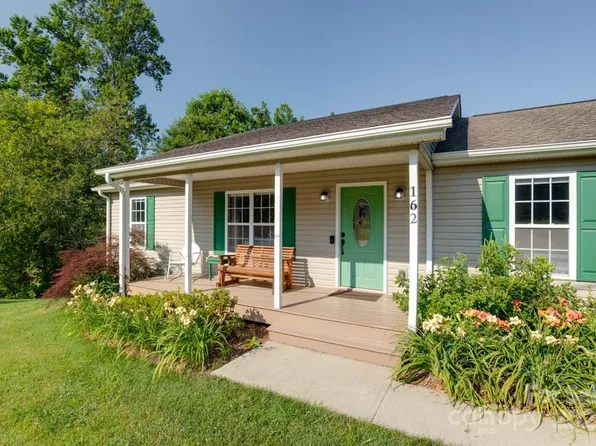 162 Martin Branch Rd, Leicester, NC 28748