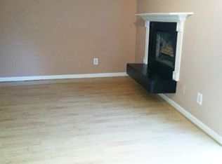 3582 Windmill Dr, Virginia Beach, VA 23453