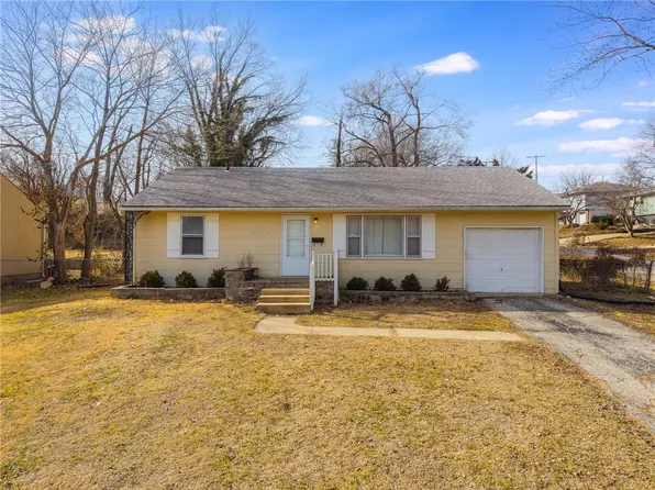 2700 S Glenwood Ave, Independence, MO 64052