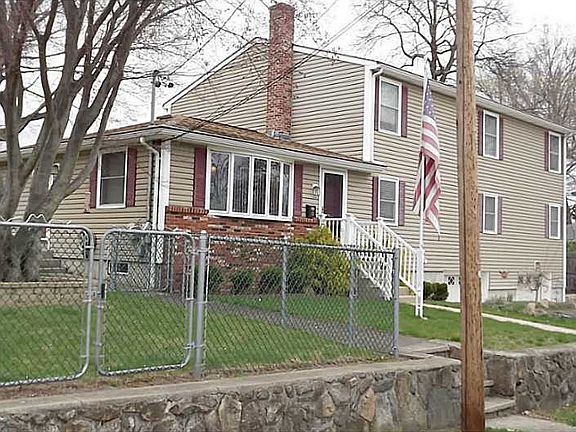 2nd image of 8 Carl Ave