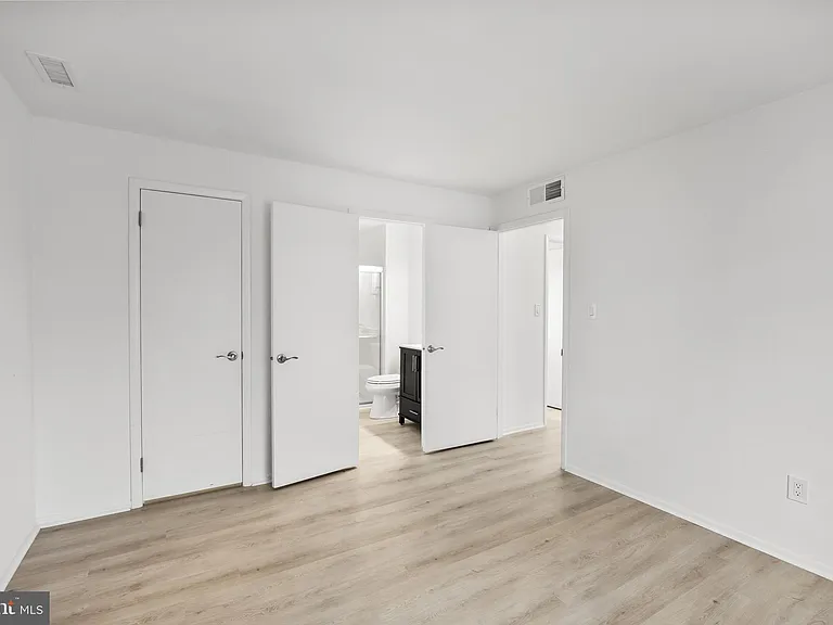 4912 Dunbarton Rd #B — Photo 14