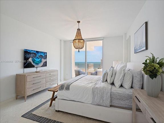 4th image of 791 Crandon Blvd APT 1501