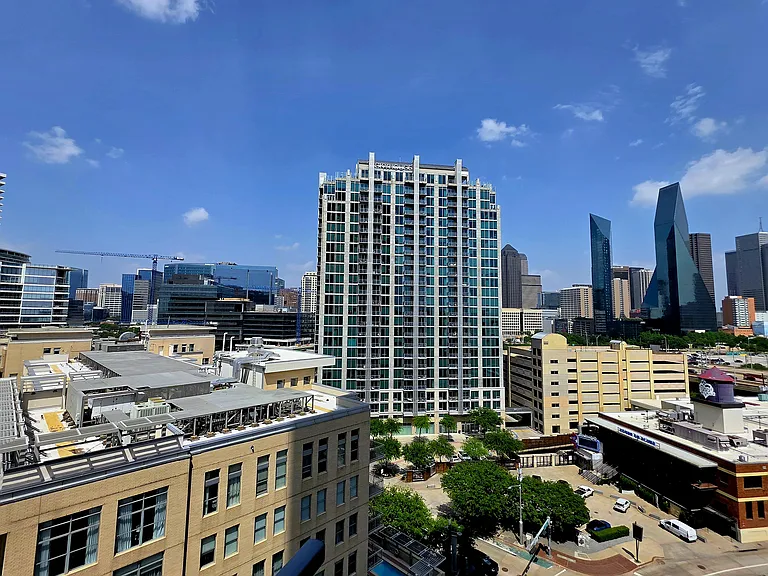 2200 Victory Ave #1001 — Photo 2