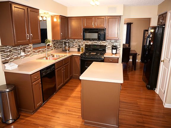 3rd image of 1374 Abbeyhill Dr