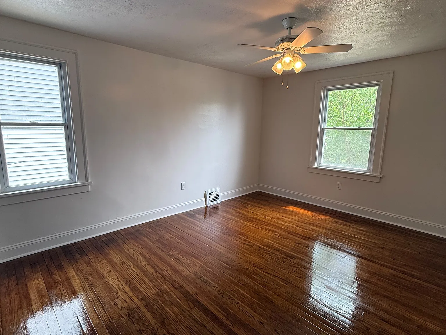 3537 Silsby Road - 1 — Photo 4