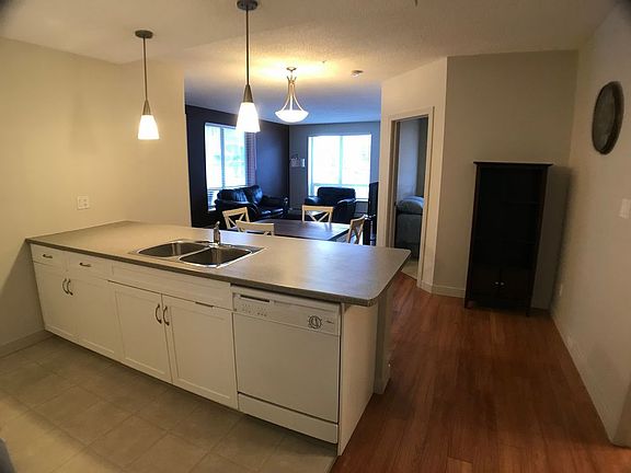 4th image of 136 Sandpiper Rd #115