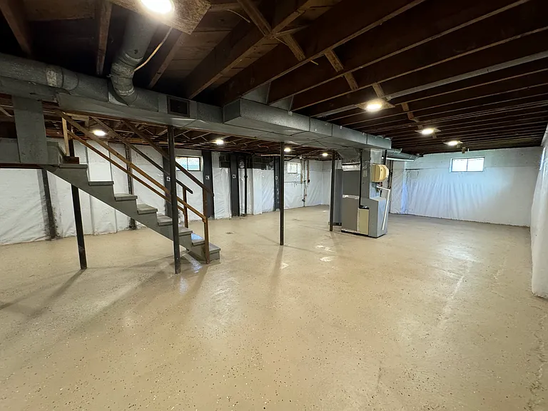 928 Meadow Dr — Photo 29