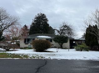 18914 NE Couch St, Portland, OR 97230