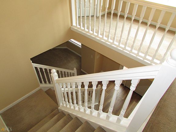 5th image of 509 Nicolas Pl