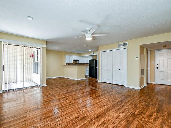 4th image of 2300 Old Spanish Trl APT 1002