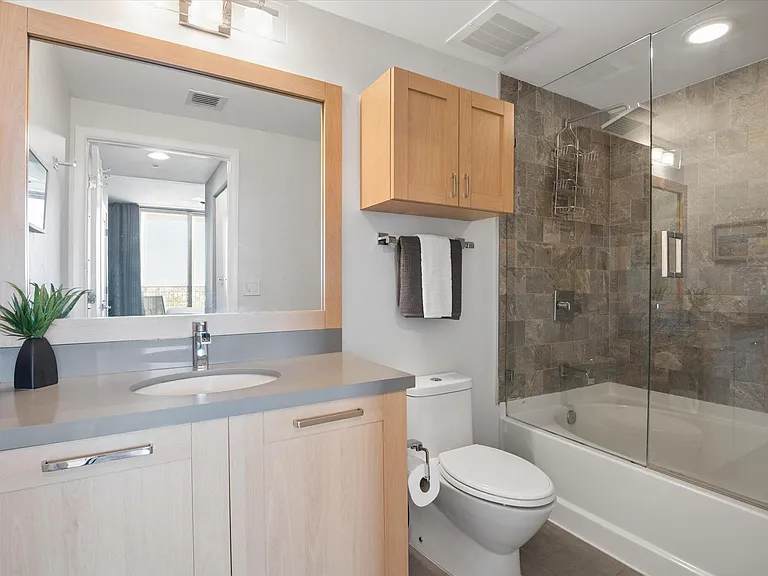 511 SE 5th Ave #2110 — Photo 12