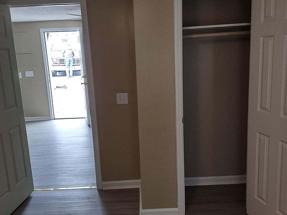 3rd image of 112 Church St #112
