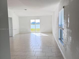 17711 Paradiso Way, North Fort Myers, FL 33917