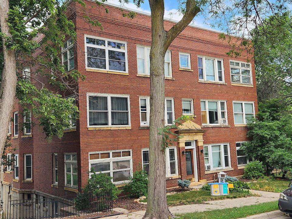 1st image of 418 S 4th St APT 6