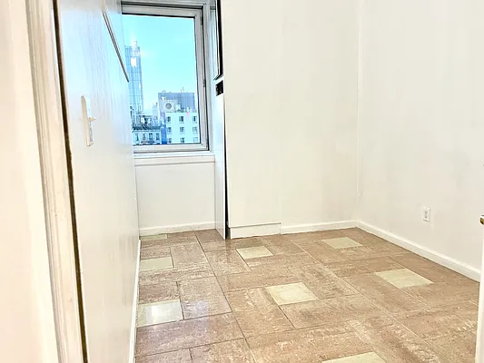 Rented by Compass | media 9