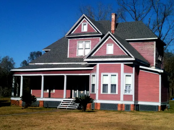 338 S Guidry St, Church Pt, LA 70525