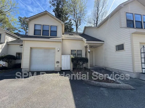 935 Birch Creek Dr, Wilmington, NC 28403