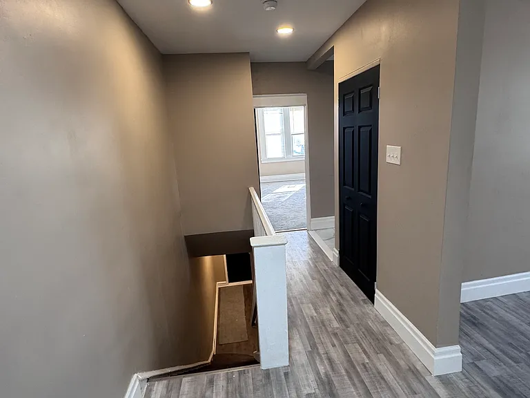 6965 Ogontz Ave — Photo 3