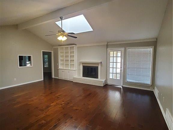 2nd image of 1007 Leslie Ct