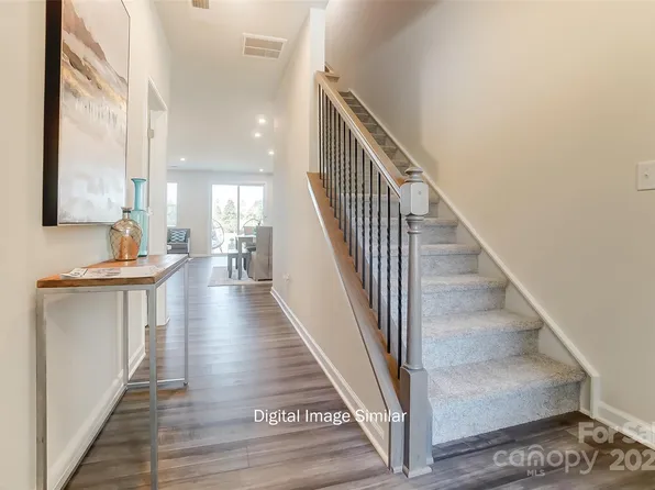 6329 Mallow Crossing Ln, Charlotte, NC 28213