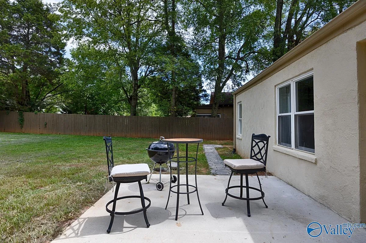 2 bed, 1.0 bath, 840 sqft, $2,000 — Photo 4
